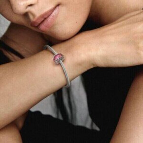 Pandora Reveal Your Love Pink Murano Glass Charm - Picture 4 of 4